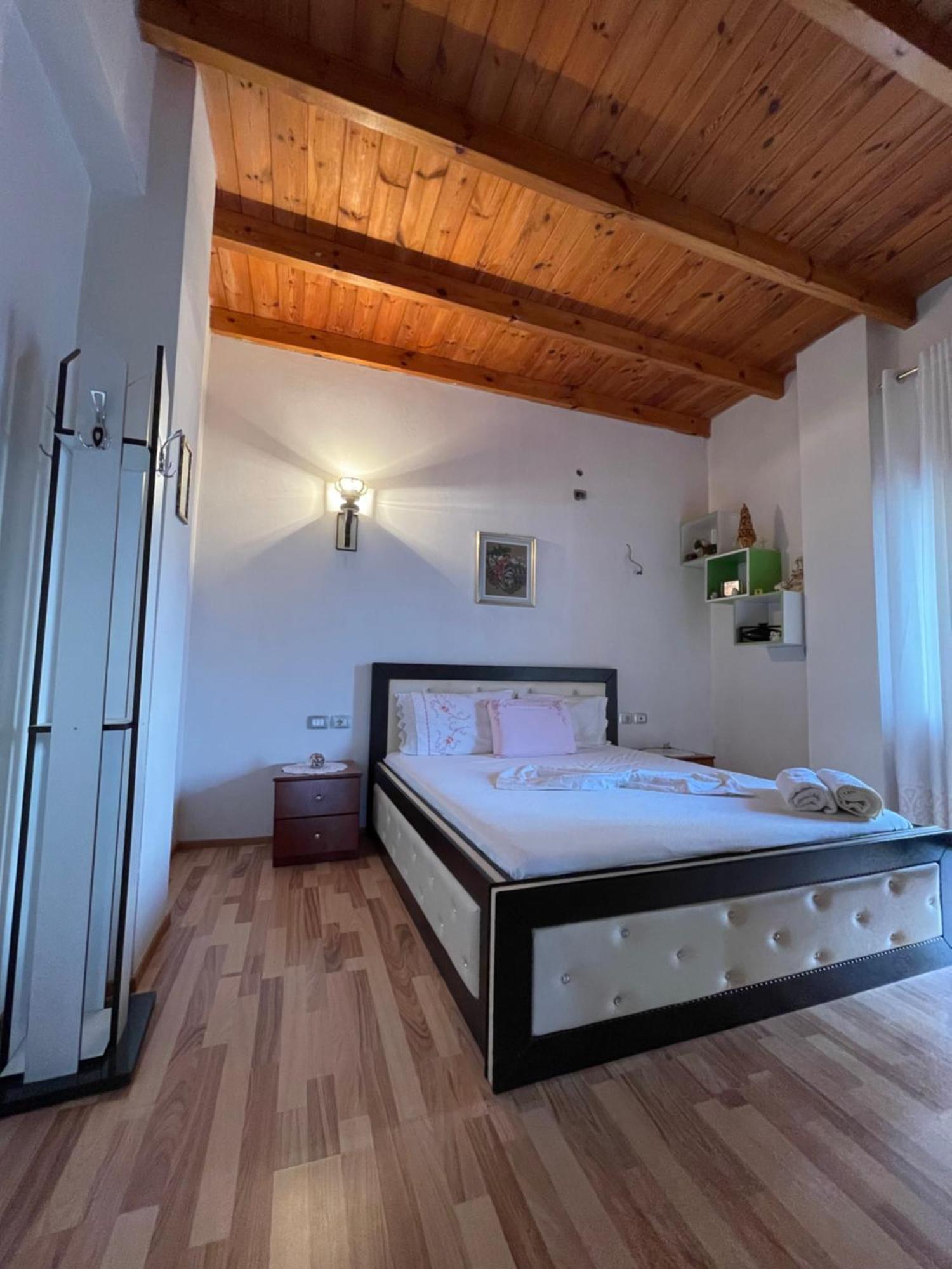 Elsa'S Villa Gjirokaster Exterior photo